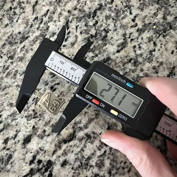 Vintage Bracelet Charm 1964 64 Graduation Cap Diploma Scroll Life Milestone - Picture 4 of 5